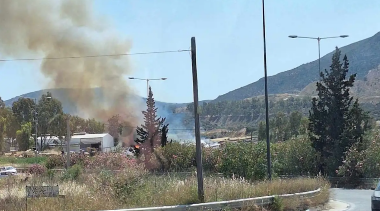 Φωτιά στο Μαρκόπουλο – Ήχησε το 112