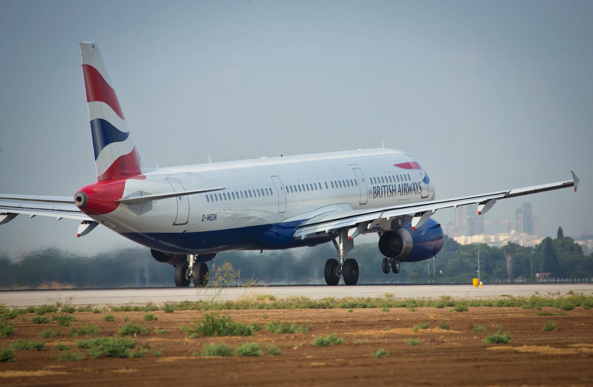 Αεροσυνοδός… εκτός ελέγχου σε πτήση της British Airways – Δες τι έκανε στην τουαλέτα!
