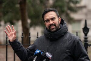 Νέα Υόρκη: Γιατί η νίκη Μαντάνι προκάλεσε «σεισμό» στην αμερικανική πολιτική