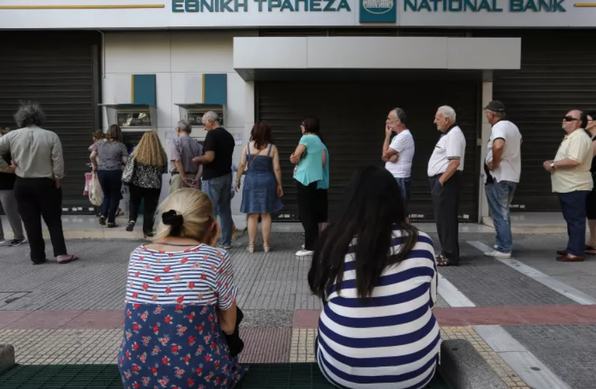Χωρίς σύνταξη στα 55 με …40 χρόνια εργασίας! Παγίδα για χιλιάδες γυναίκες