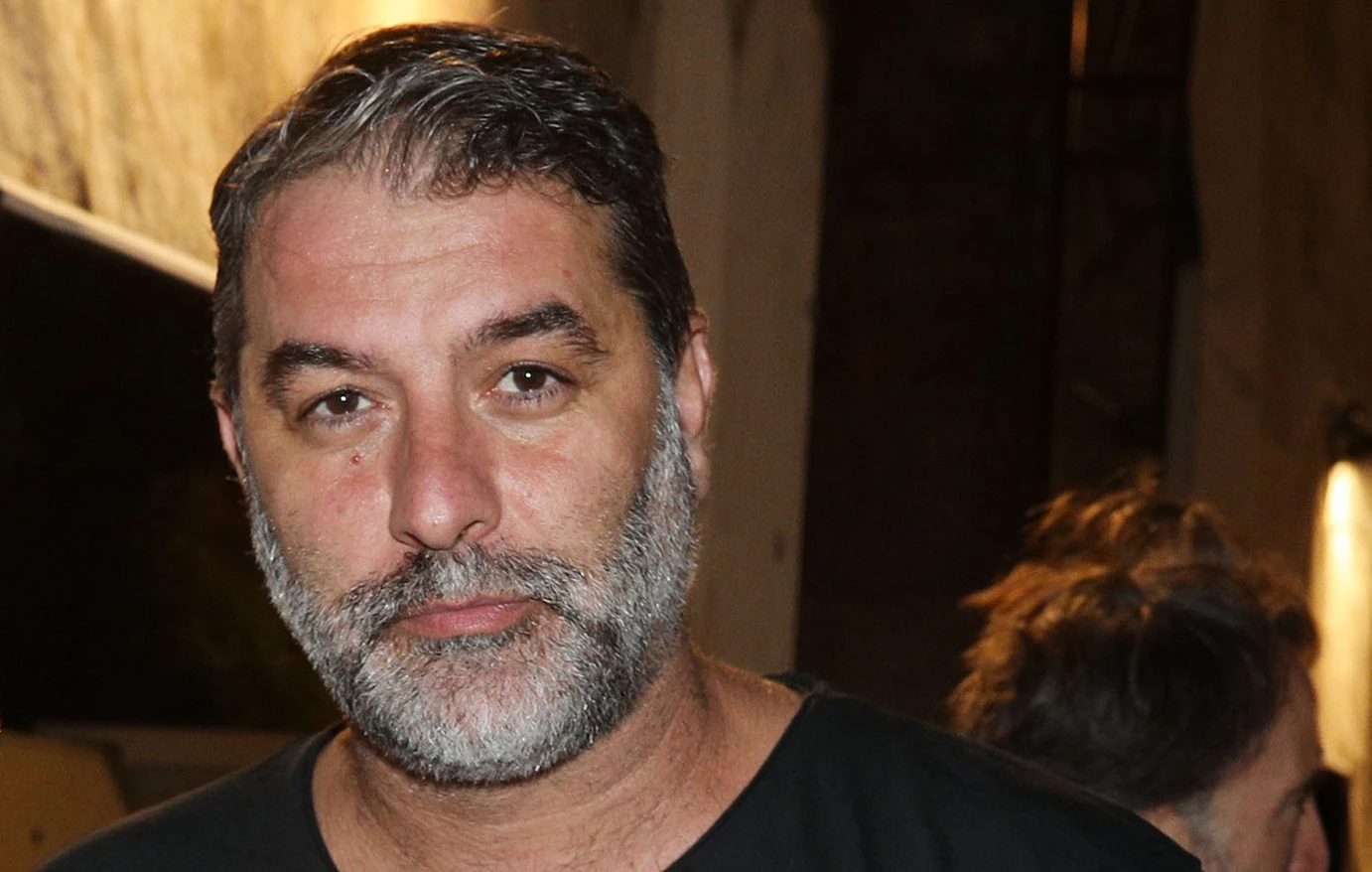 Βασίλης Μπισμπίκης: Με γλυκά και συγγνώμη στους κατοίκους μετά το τροχαίο