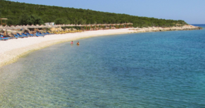 Αυτό είναι το αλβανικό νησί που αγόρασε η οικογένεια Τραμπ