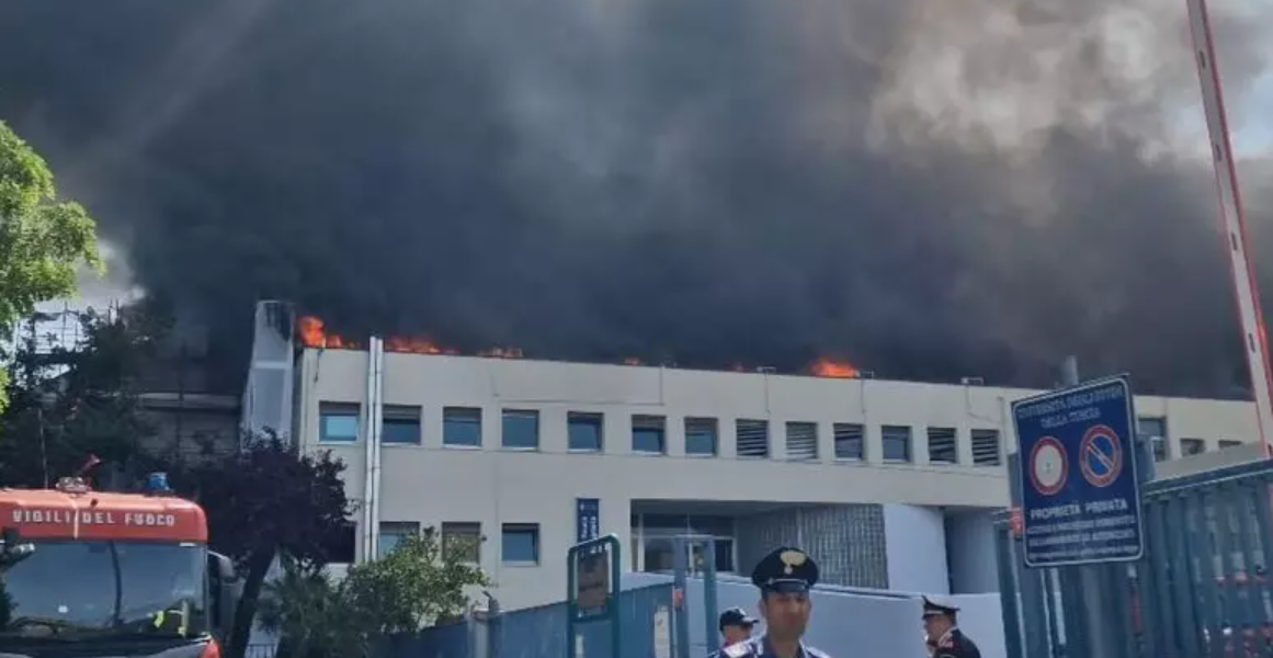 Ιταλία: Τεράστια πυρκαγιά στο Πανεπιστήμιο του Βιτέρμπο