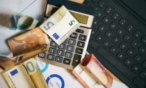 Βγαίνουν τα voucher ανέργων και εργαζομένων έως 4 Ιουλίου 2025
