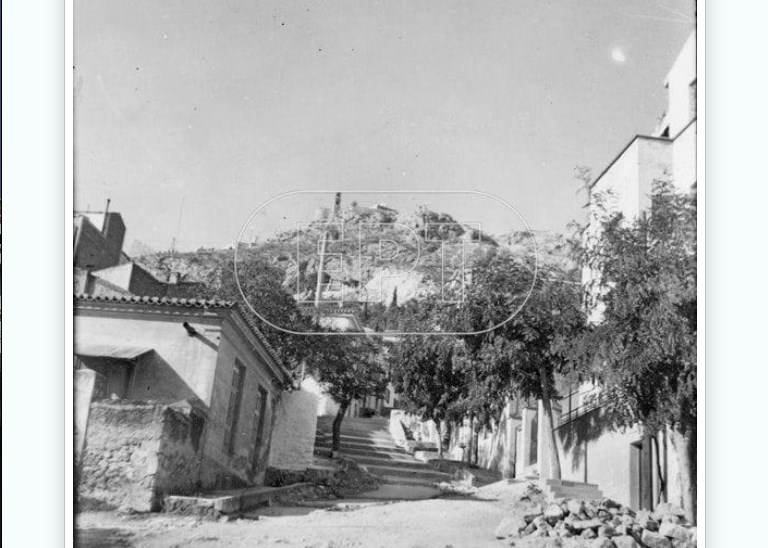 Ελίτ περιοχή της Αθήνας: Την αναγνωρίζετε; (pic)