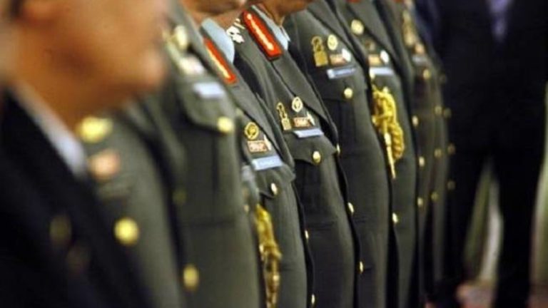 Αναδρομικά: Έως και 2.619 ευρώ για 50.000 απόστρατους