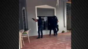 Ασπρόπυργος:13 συλλήψεις για όπλα, ρευματοκλοπή και παραβάσεις