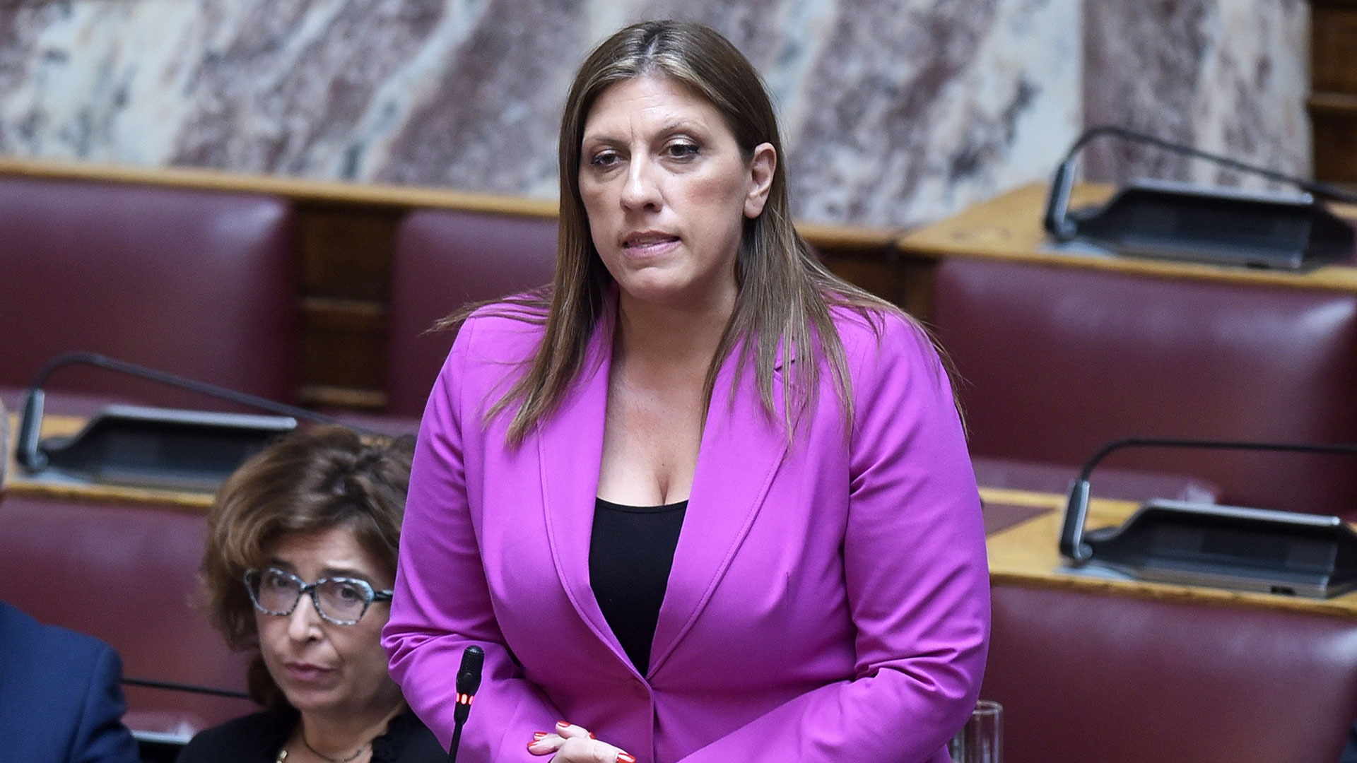 Βουλή Τέμπη- Κωνσταντοπούλου: «Τα χέρια σας είναι βαμμένα με αίμα!»