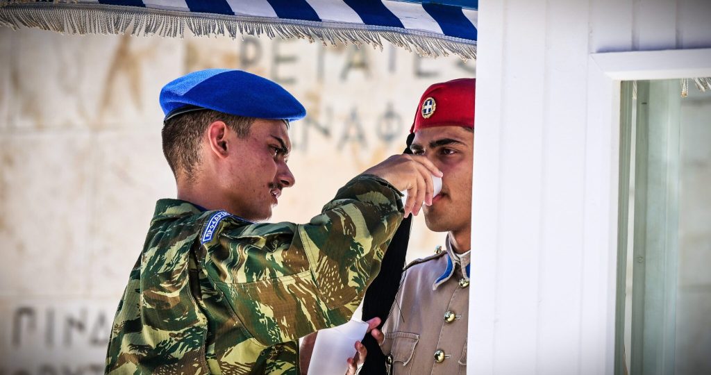 Έκτακτο δελτίο καιρού από την ΕΜΥ: Πού θα «καούμε» – Πότε έρχεται η δροσιά