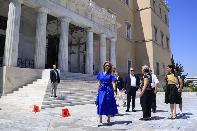 Όχι στην άρση ασυλίας για 14 βουλευτές της ΝΔ