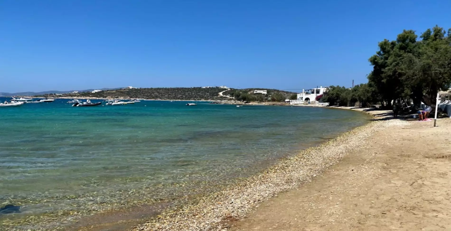 5 παραλίες στην Αττική ιδανικές για τα πρώτα μπάνια