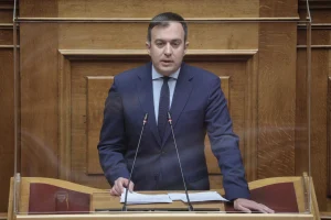 Χατζηβασιλείου: «Η Τουρκία δεν μπορεί να εξοπλίζεται για να στραφεί κατά συμμάχων»