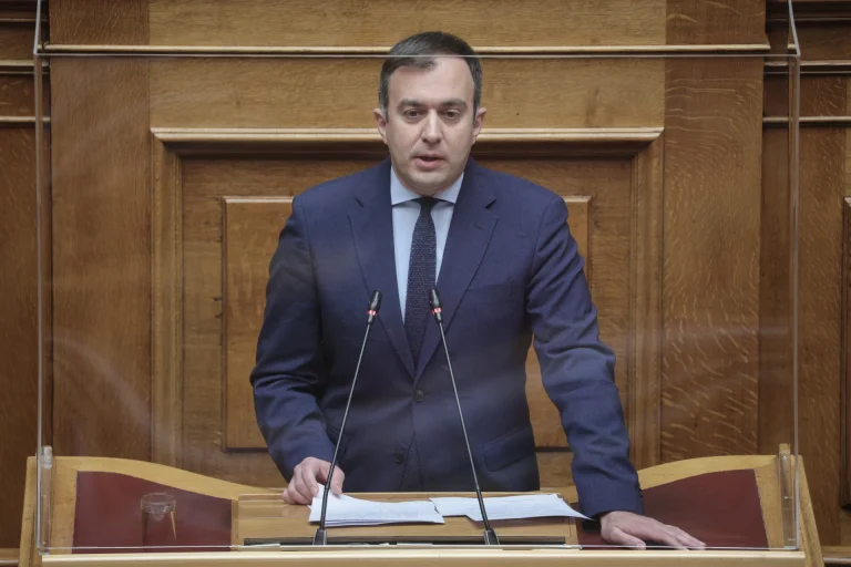 Χατζηβασιλείου: «Η Τουρκία δεν μπορεί να εξοπλίζεται για να στραφεί κατά συμμάχων»