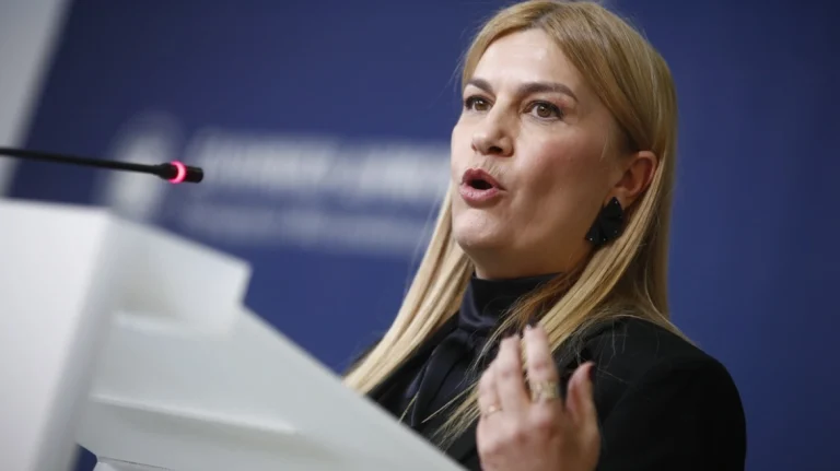 Βολουδάκη: “Πρωτοφανές κύμα μεταναστών στην Κρήτη”