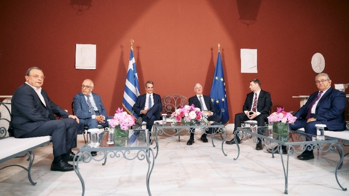 Σε βαρύ πολιτικό κλίμα ο εορτασμός για την 51η Επέτειο Αποκατάστασης της Δημοκρατίας