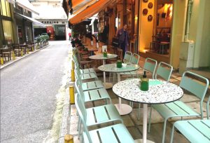 «mystreet»: Ξεκινούν οι ηλεκτρονικές καταγγελίες για τραπεζοκαθίσματα