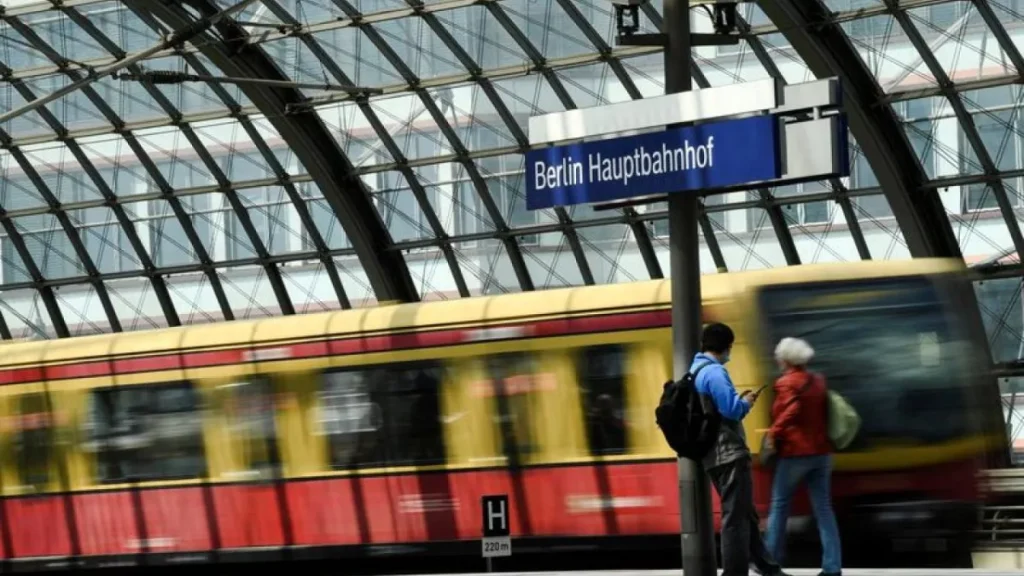 Γερμανία: Νέα εμπρηστική επίθεση στον σιδηρόδρομο Ντίσελντορφ – Ντούισμπουργκ