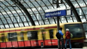 Γερμανία: Νέα εμπρηστική επίθεση στον σιδηρόδρομο Ντίσελντορφ – Ντούισμπουργκ
