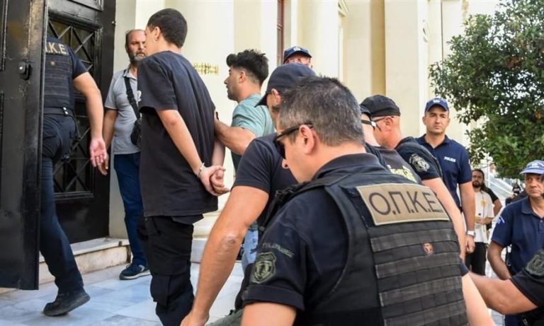 Προθεσμία για απολογία στον 25χρονο εμπρηστή της Αχαΐας