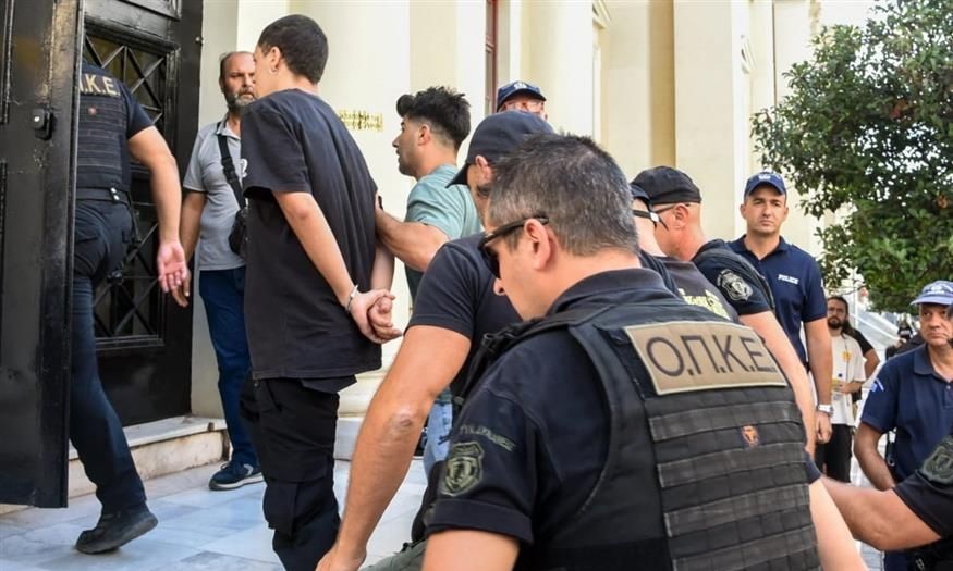 Προθεσμία για απολογία στον 25χρονο εμπρηστή της Αχαΐας