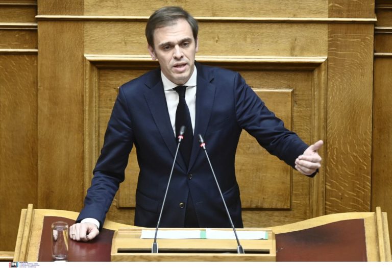 Δημήτρης Μάντζος: «Δεν μπορεί να συζητείται η ειρήνη στην Ουκρανία όσο συνεχίζεται ο πόλεμος»
