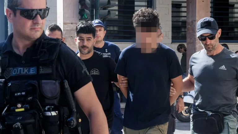 Νέα τροπή στη φωτιά στο Γηροκομείο Πατρών – Συνελήφθη και 21χρονος!