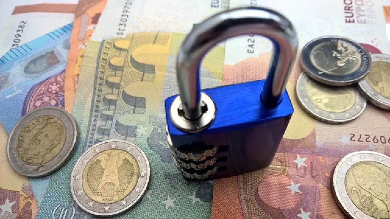 Κατάσχεση σύνταξης σε κοινό λογαριασμό: Ποιο ποσό προστατεύεται