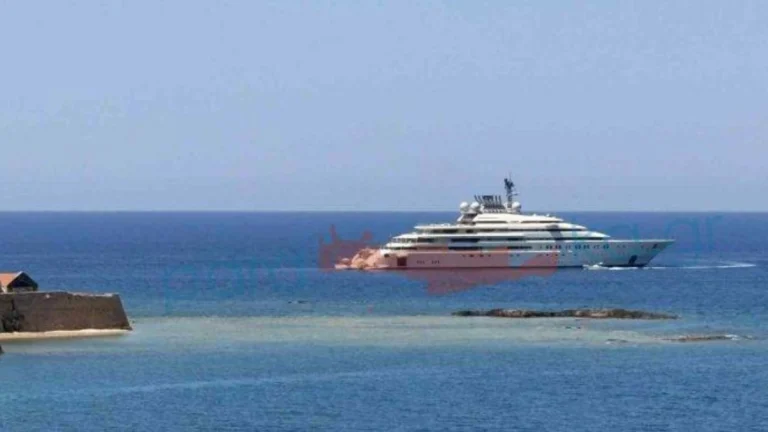 Χανιά: Ο σεΐχης Μανσούρ έφερε τον προσωπικό του οδοντίατρο από τη Γαλλία