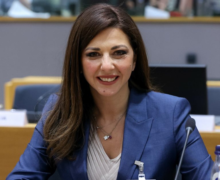 Σοφία Ζαχαράκη: 200.000 άδειες τηλεδιάσκεψης για την ενίσχυση της εξ αποστάσεως εκπαίδευσης