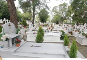 Ηράκλειο: 50χρονος «έμεινε χωρίς τάφο» λόγω αμέλειας στο νεκροταφείο