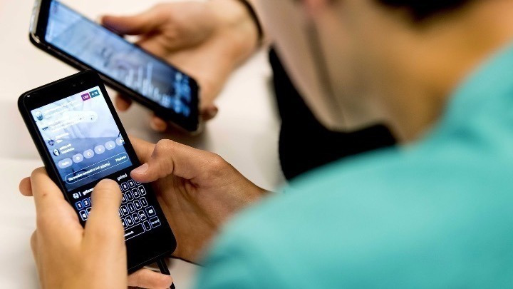 Ιαπωνία: Όχι περισσότερες από δύο ώρες στο smartphone!