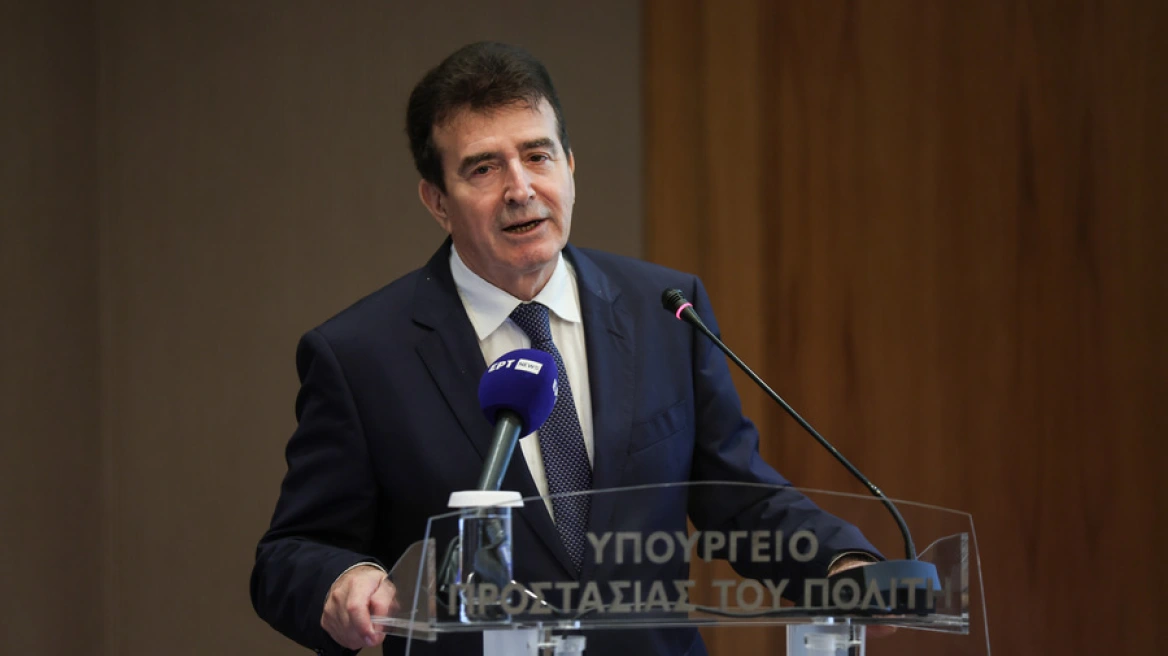 Μήνυση Χρυσοχοΐδη κατά του 42χρονου μαστροπού