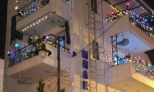 Συκιές Θεσσαλονίκης: Στόλισαν για Χριστούγεννα… 104 μέρες νωρίτερα! (vid)