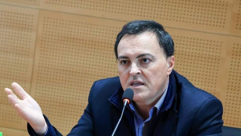Μπαμπασίδης: «Κλειδωμένη ντουλάπα» με αποδεικτικά στοιχεία στον ΟΠΕΚΕΠΕ