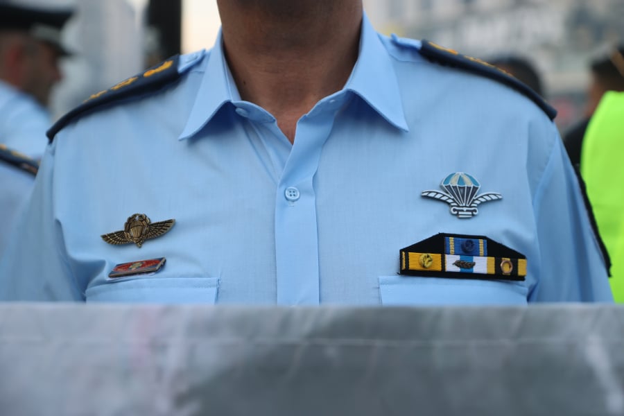 Έρχονται αυξήσεις σε στρατιωτικούς και αστυνομικούς – Όλες οι κατηγορίες