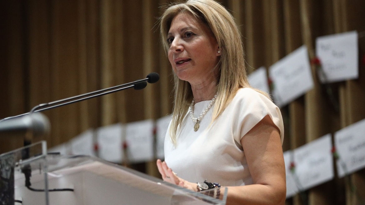 Καρυστιανού κατά Τσίπρα: «Ξαναζεσταμένο φαγητό» το νέο κόμμα