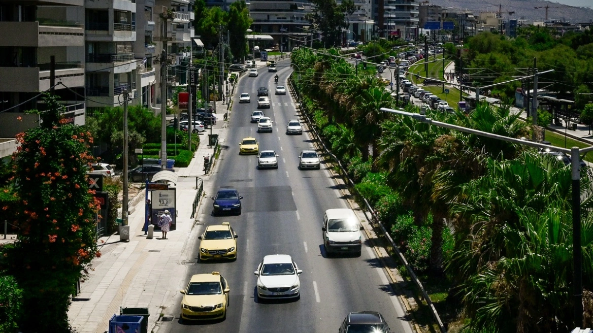 Γλυφάδα: Τροχαίο στη λεωφόρο Ποσειδώνος
