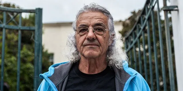 «Κύριε Χρυσοχοΐδη, είμαι ο πατέρας του Βασίλειου Μάγγου…»