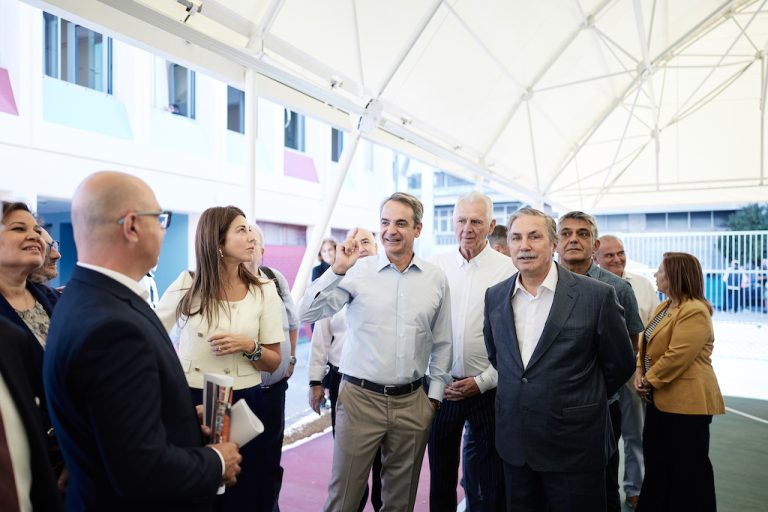 Μητσοτάκης στα Ωνάσεια Σχολεία: «Εργαστήρια καινοτομίας για το μέλλον της εκπαίδευσης»