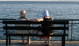 Παίρνετε δύο συντάξεις; Τι πρέπει να προσέξετε στις κρατήσεις