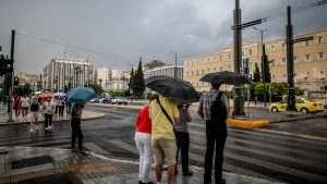 5 περιοχές στο έλεος της κακοκαιρίας – ΕΜΥ: Έρχονται τα χειρότερα