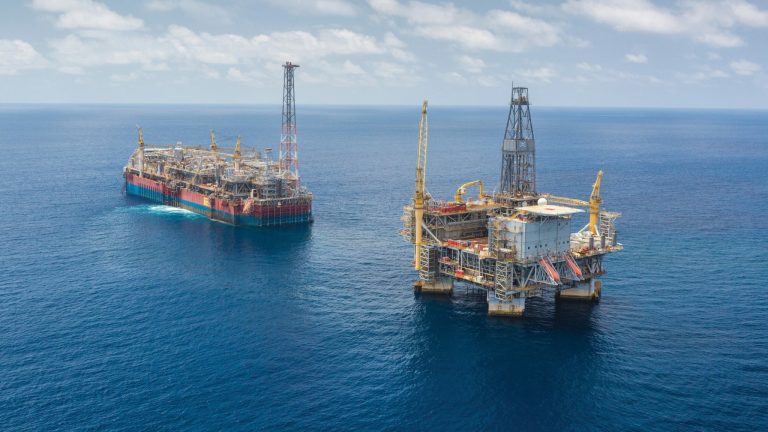 Helleniq Energy και Chevron: Κοινή προσφορά για έρευνα υδρογονανθράκων σε Κρήτη και Πελοπόννησο