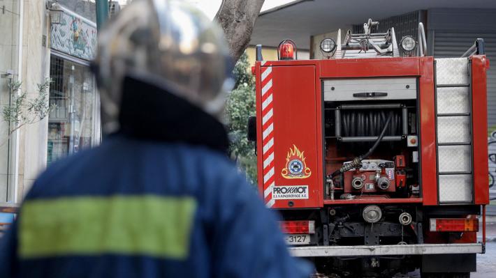 Φωτιά από καυστήρα πετρελαίου σε σπίτι στην Εύβοια (βίντεο)