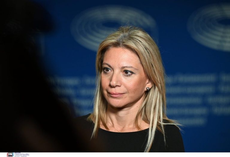 Καρυστιανού στο Politico: «Η Ελλάδα έχει εκτροχιαστεί» – Τι είπε για το ενδεχόμενο δημιουργίας νέου κόμματος