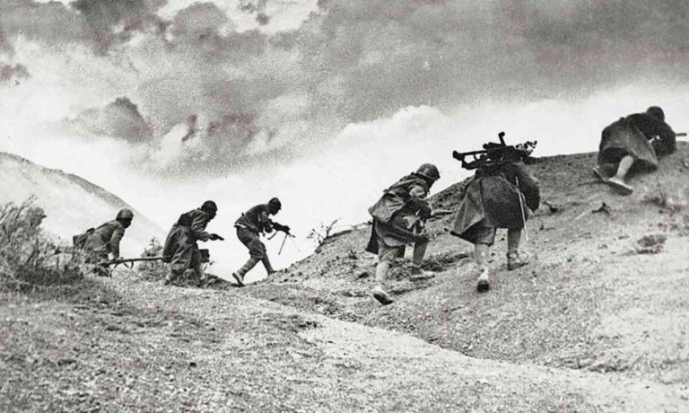 Λατινοπούλου: Ζήτω ο Μεταξάς, όχι η Ελλάδα