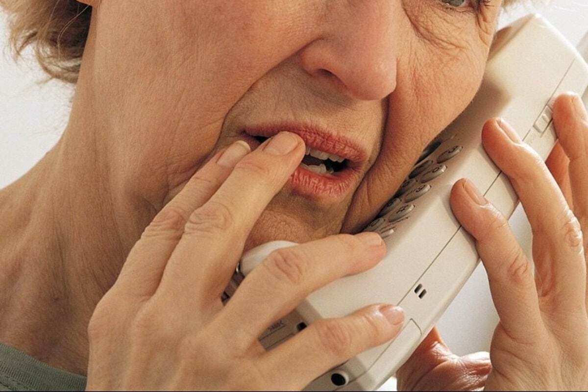 Νέα απάτη με SMS – Προσποιούνται δημόσια υπηρεσία