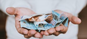 Οι νέες κλίμακες της εισφοράς αλληλεγγύης για τις κύριες συντάξεις
