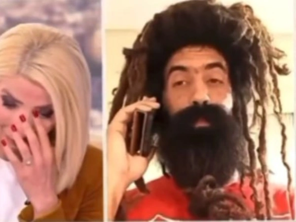 Viral η Μίνα Καραμήτρου με τον μελισσοκόμο με τις τζίβες!