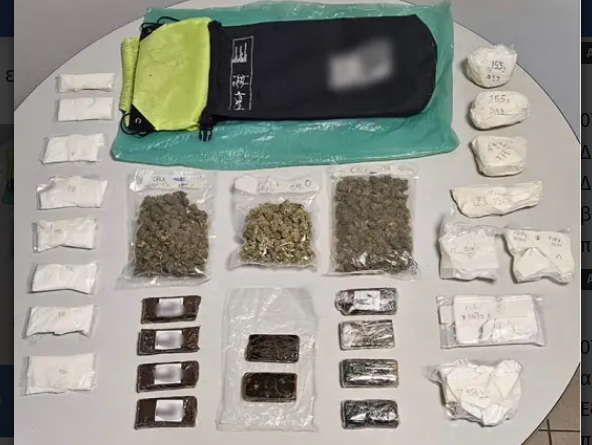 Θεσσαλονίκη: Σύλληψη 42χρονης με πάνω από 3 κιλά ναρκωτικά