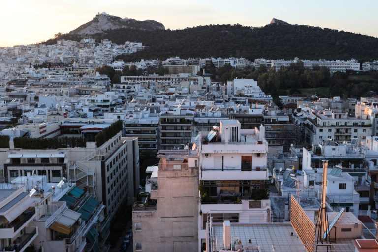 Ακίνητα: 117.000 κλειστά σπίτια στο κέντρο της Αθήνας – Γιατί ένα στα τέσσερα δεν κατοικείται